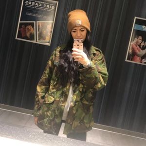 Meet your Posher, Mal